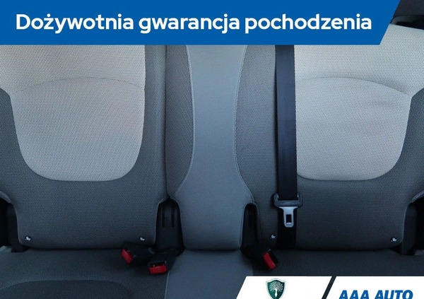 Renault Captur cena 39000 przebieg: 99585, rok produkcji 2013 z Chocz małe 326